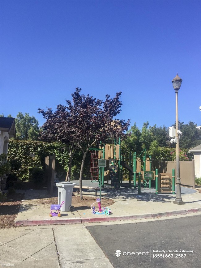 Foto del edificio - 38409 Crosspointe Common