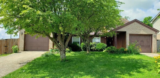 Building Photo - 204 Aqueduct Dr