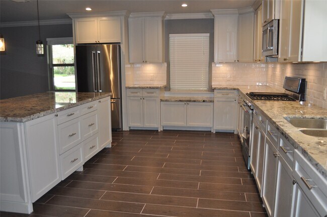 Foto del edificio - 4818 Spellman Rd