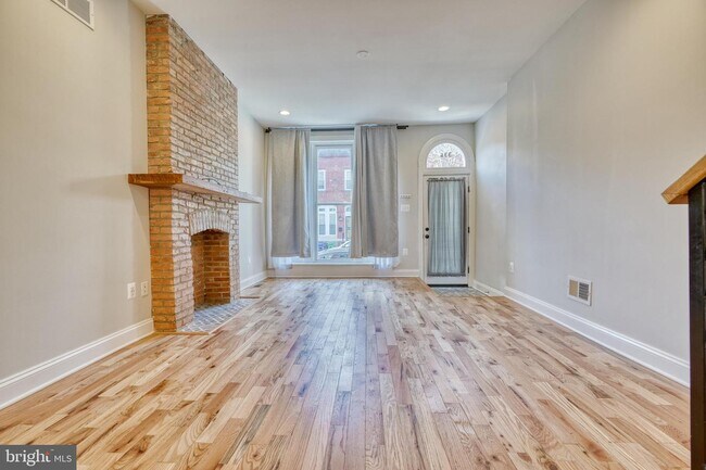 Foto del edificio - 336 E 21st St