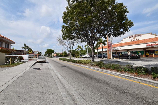 Vista de calle - 1116 Palm Ave, Hialeah