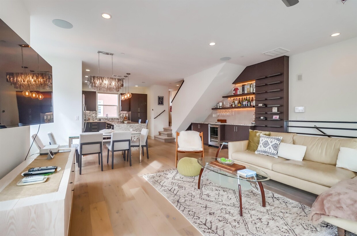 Foto principal - 7824 Inception Way