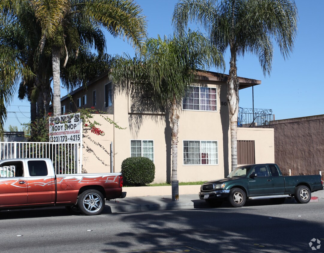 Foto del edificio - 5071 Gage Ave