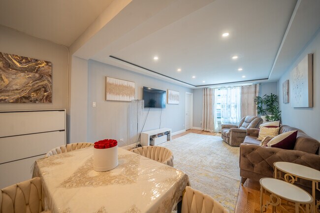 Foto del edificio - 10555-105-62 62nd Dr
