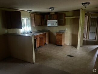 Building Photo - 68 Ridgetop Dr