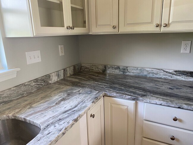 Foto del edificio - 61 Herrington Dr