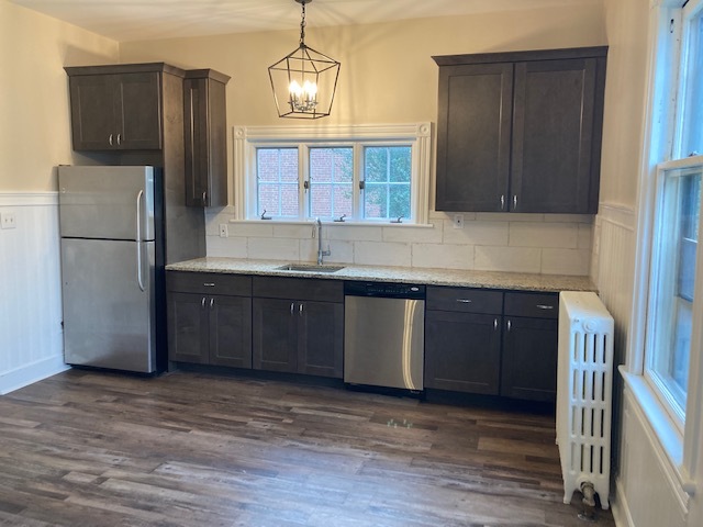 Updated kitchen - 112 Harrison St