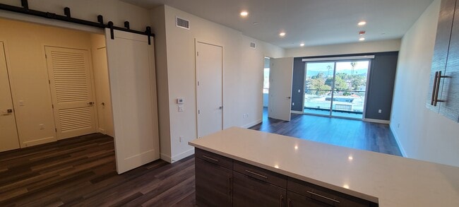 Building Photo - 4965 S Centinela Ave
