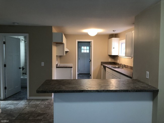 Building Photo - 3 br, 2 bath House - 1151 E George Ave