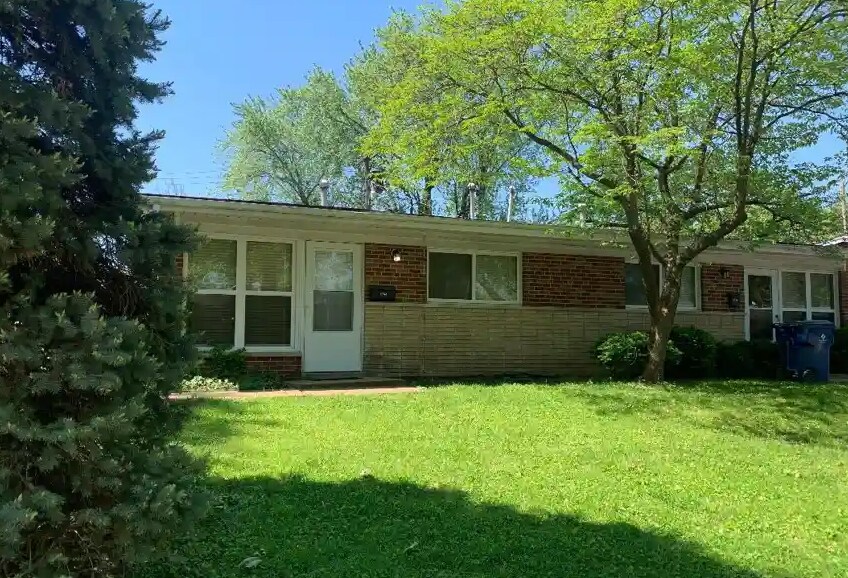 Primary Photo - 9778 Greenbush Pl