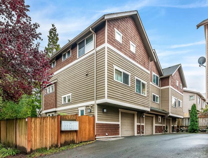 Primary Photo - 3 bedroom in Seattle WA 98126