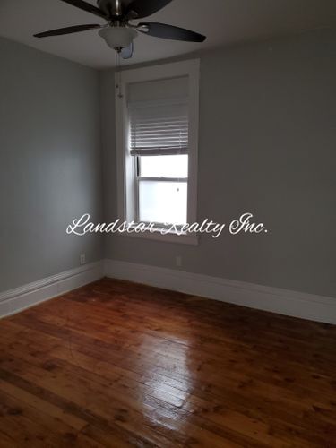 Foto del edificio - 2503 N Lincoln Ave