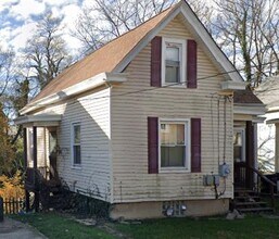 Building Photo - 1559 Ambrose Ave