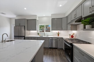 Building Photo - 6533 Ben Ave