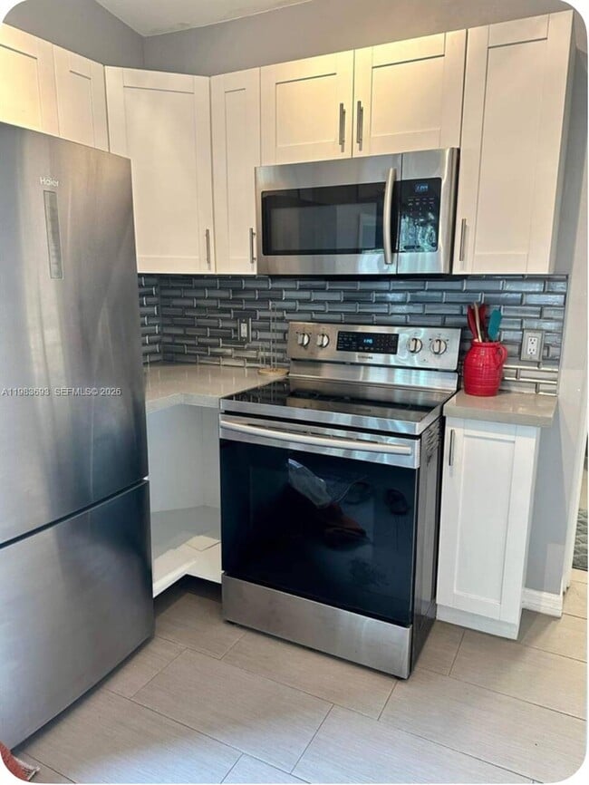 Foto del edificio - 1432 NE 5th Ave