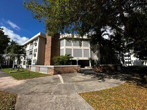 Building Photo - 6580 Santona St