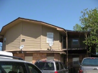 Primary Photo - 16011 Clearmeadow St