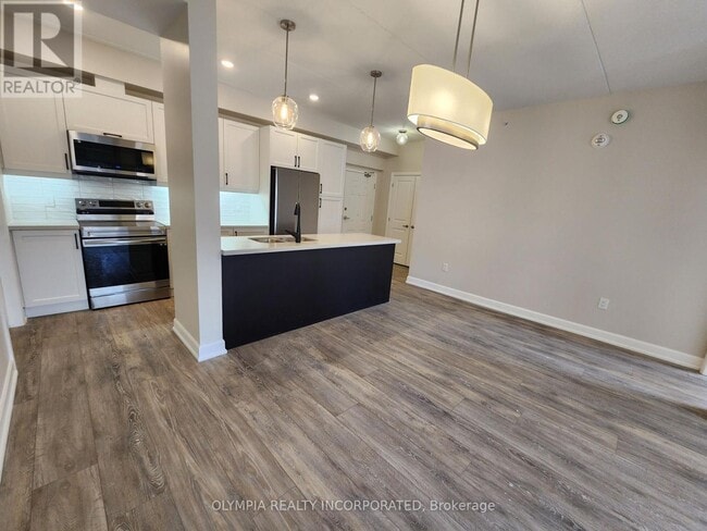 Building Photo - 5629 Swayze Dr