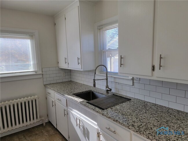 Foto del edificio - 6610 Merritt St