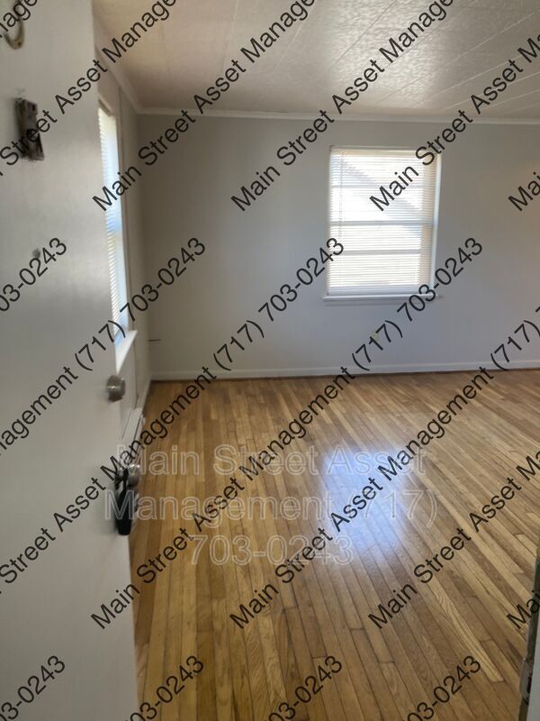 Foto principal - 729 S 25th St