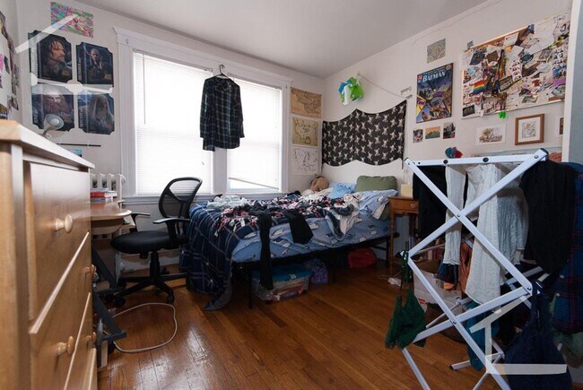 Photo - Student Friendly Housing near BU w 2 bathr... Apartment