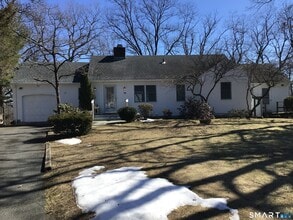 Building Photo - 15 Bon Air Ave