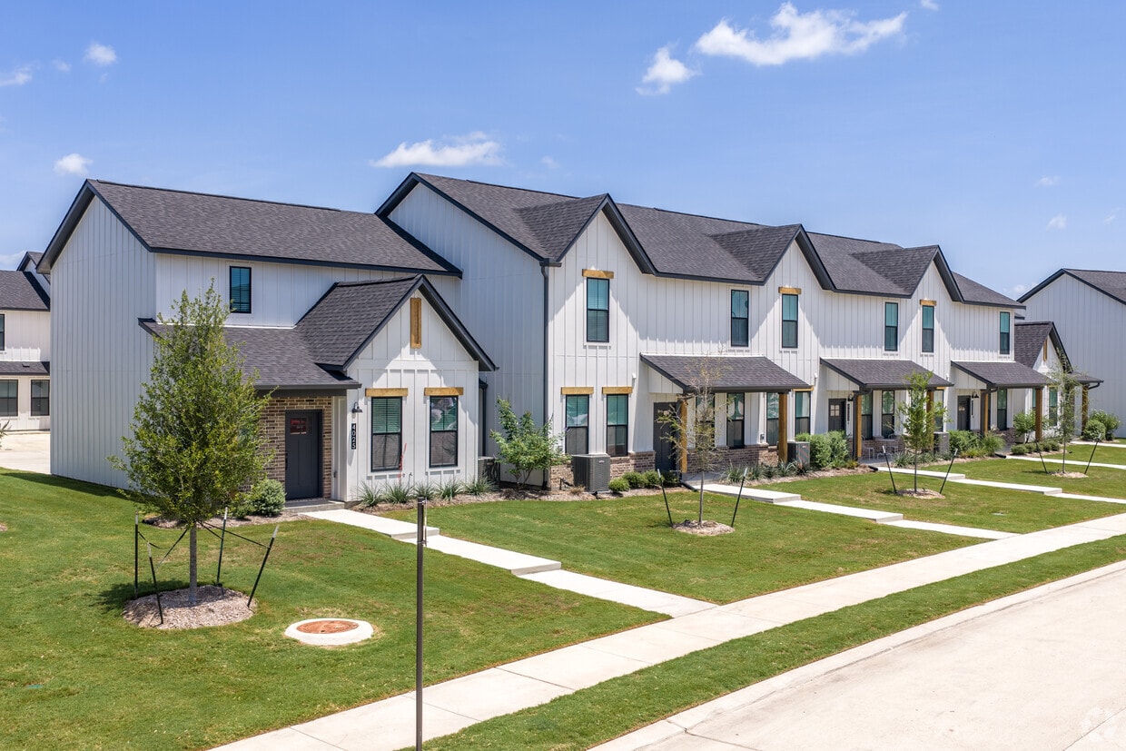Charleston Mills Luxury Townhomes - Charleston Mills Luxury Townhomes
