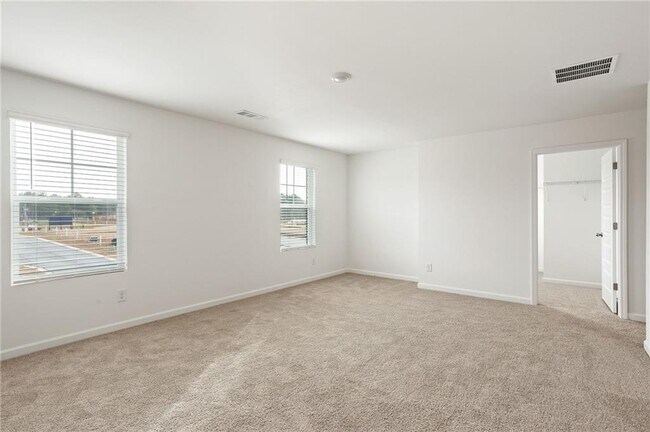 Foto del edificio - 6072 Knickerbocker St