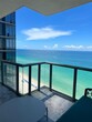 Foto principal - 17121 Collins Ave