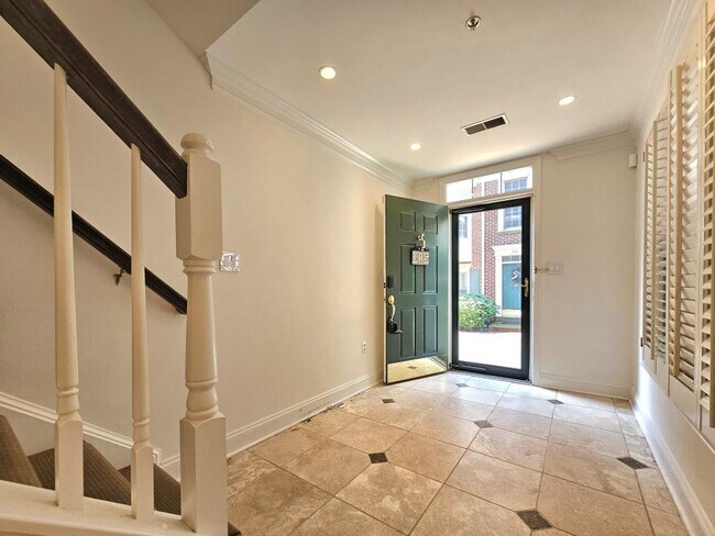 Foto del edificio - 315 Hearthstone Mews