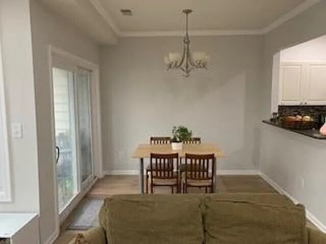 Foto del edificio - 4657 Longstreet Ln
