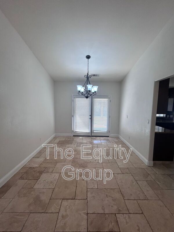 Foto del edificio - 4909 W Leighson Ave