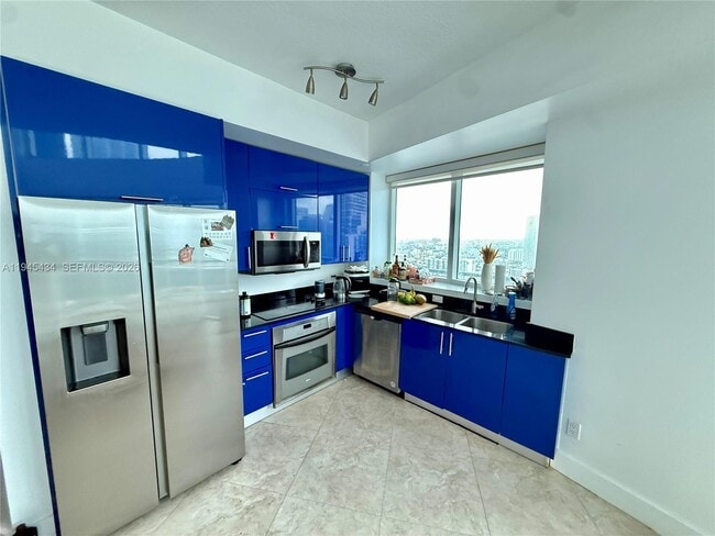 Foto del edificio - 60 SW 13th St