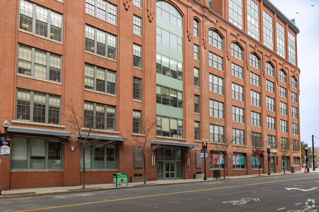 Fotografía del edificio - The Strada 234