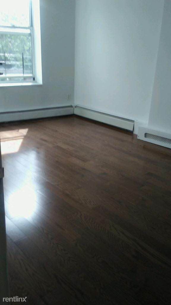 Foto del edificio - 6073 Myrtle Ave