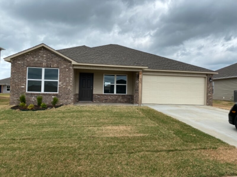 1650 Forest Dr, Centerton, AR 72719 House Rental in Centerton, AR