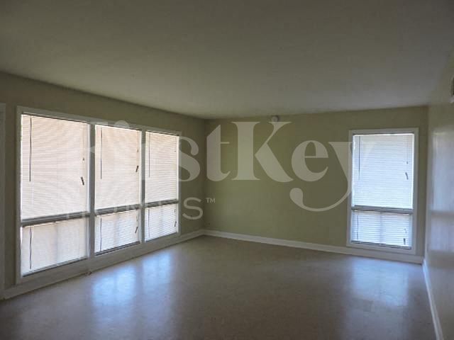 Building Photo - 5183 Warfield Dr