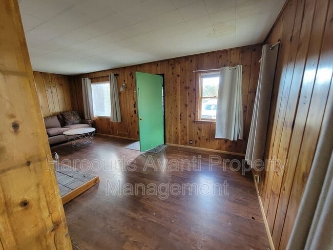 Foto del edificio - 1701 Old Mammoth Rd