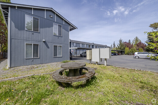 Building Photo - Violet Meadows