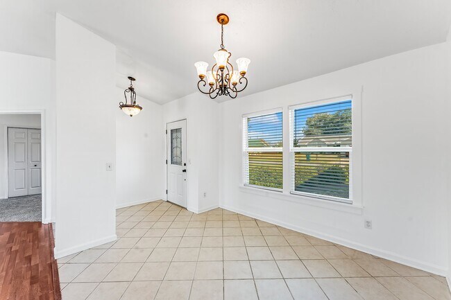 Building Photo - 6824 Forsythe Dr