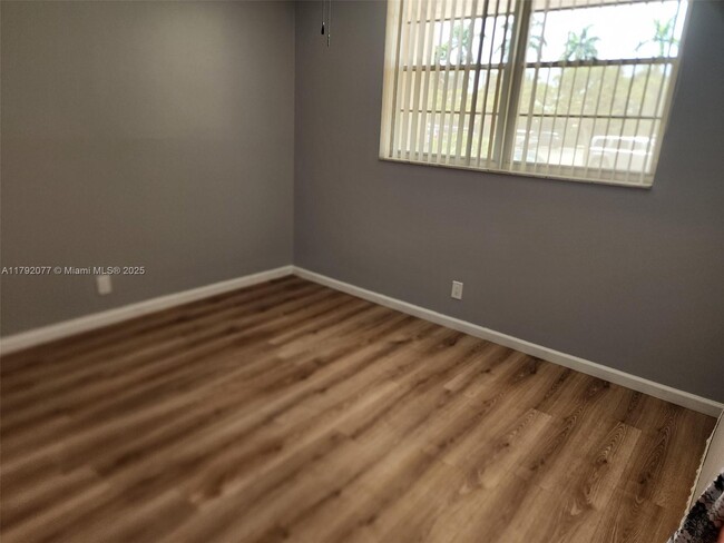 Building Photo - 2551 Aragon Blvd