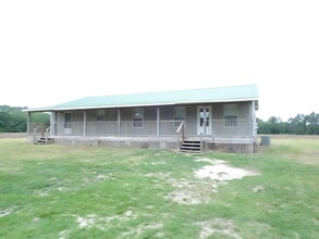 Building Photo - 3515 County Hwy 2 A
