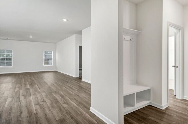 Building Photo - 722 House Finch Run