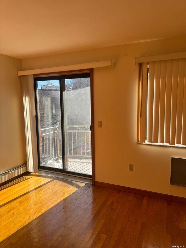 Foto del edificio - 139-31-139-34 34th Ave