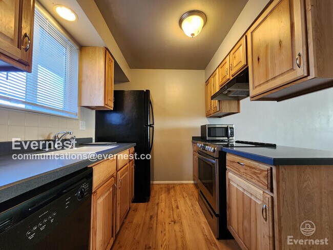 Foto del edificio - 8119 W 54th Pl