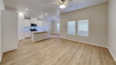 Building Photo - 12700 Elba Dr