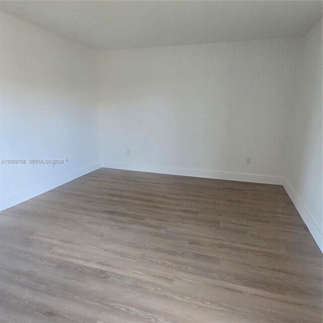 Building Photo - 8401 SW 107th Ave