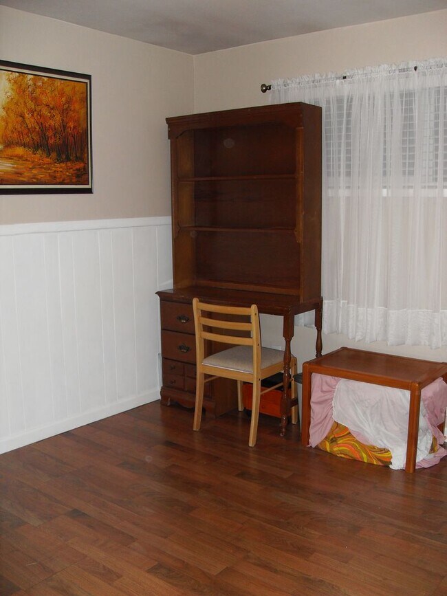 Building Photo - West-Flagstaff 4bd/2ba House Near NAU & CC...