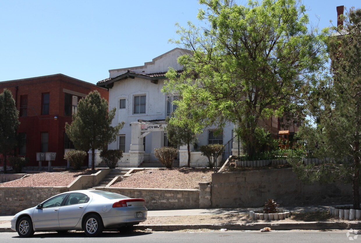 Foto del edificio - 410 W Yandell Dr