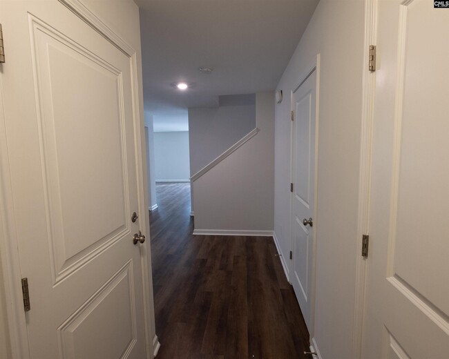 Building Photo - 1062 Matchingham Dr